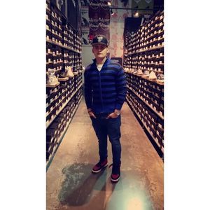 Meet your Posher, Alexis